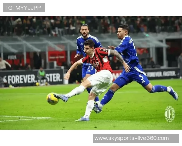 意甲焦点战AC米兰小胜里昂争议判罚引发全场热议