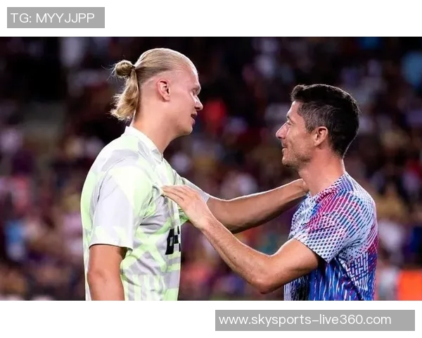 友谊赛曼城与莱比锡战平争议判罚引发全场热议与惊喜瞬间