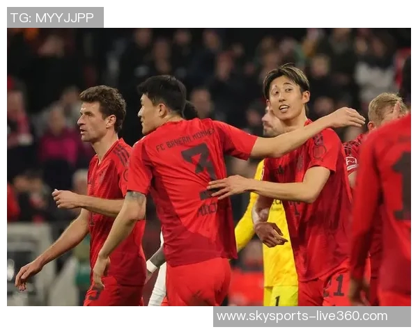 友谊赛精彩对决拜仁与那不勒斯战成平局补时进球引发全场狂欢